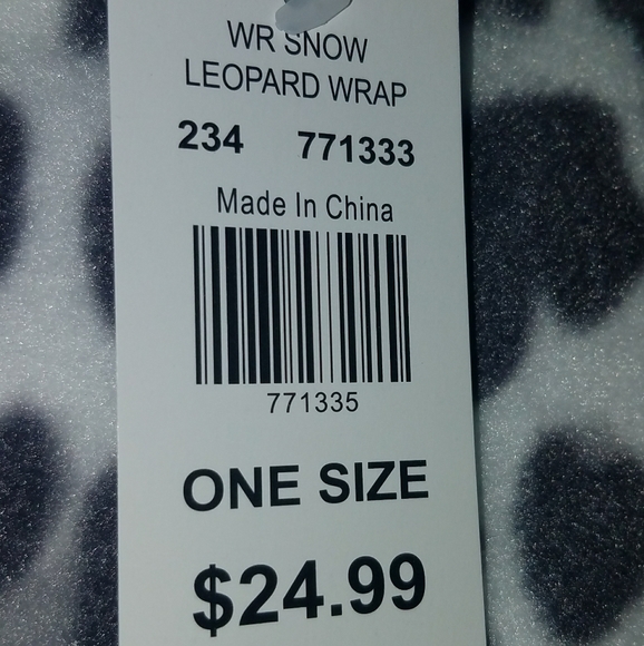 Snow Leopard Wrap - Picture 7 of 8
